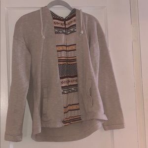 Women’s patterned zip up hoodie size large
